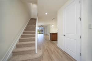7852 Bristol Cir, Naples, FL 34120, Sold 05/03/22