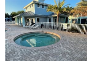 1050 Hancock Creek S Blvd APT 201, Cape Coral, FL 33909, Sold 04/29/22