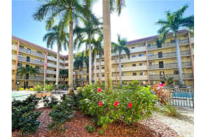 2121 Collier Ave, Fort Myers, FL 33901, Sold 04/07/22