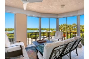 425 Dockside Dr, Naples, FL 34110, Sold 05/20/22