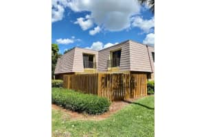 1600 Park Meadows Dr, Fort Myers, FL 33907, Sold 06/30/22