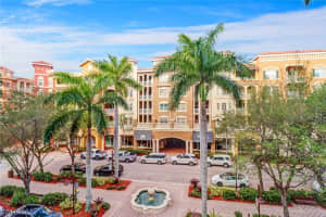 401 Bayfront Pl, Naples, FL 34102, Sold 04/11/22