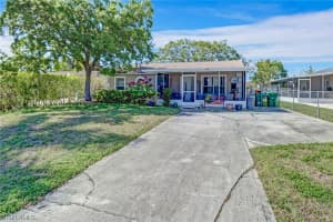 5325 Catts St, Naples, FL 34113, Sold 05/26/22