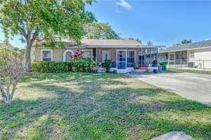 5325 Catts St, Naples, FL 34113, Sold 05/26/22