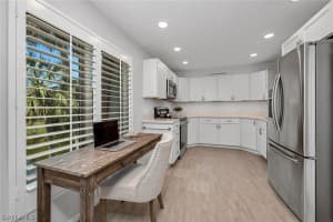 102 Clubhouse Dr, Naples, FL 34105, Sold 05/20/22