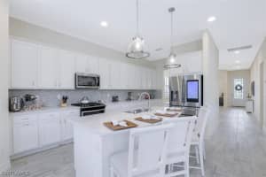 7171 Wilton Dr N, Naples, FL 34109, Sold 06/07/22