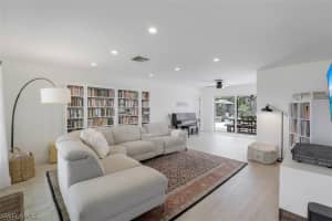 1010 Nottingham Dr, Naples, FL 34109, Sold 05/31/22