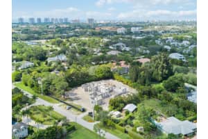 693 West St, Naples, FL 34108, Sold 10/12/23