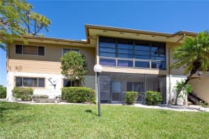 5712 Foxlake Dr APT 3, North Fort Myers, FL 33917, Sold 04/21/22