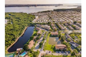 5712 Foxlake Dr APT 3, North Fort Myers, FL 33917, Sold 04/21/22