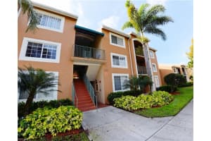 1235 Wildwood Lakes Blvd Apt 207, Naples, FL 34104, Sold 06/03/22