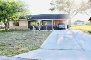 10727 Guavatree Ct, Lehigh Acres, FL 33936, Sold 05/16/22
