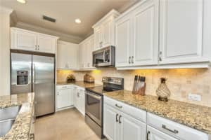 6922 Avalon Cir, Naples, FL 34112, Sold 05/26/22