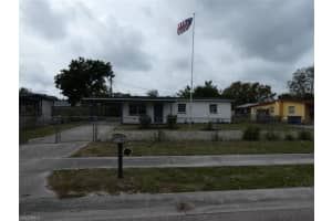 953 Hyacinth St, North Fort Myers, FL 33903, Sold 04/22/22