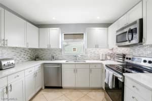1574 Trafalgar Ln, Naples, FL 34116, Sold 05/10/22
