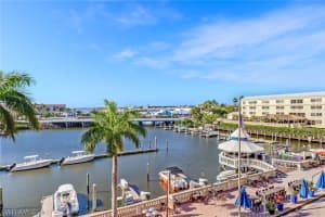 451 Bayfront Pl, Naples, FL 34102, Sold 05/11/22