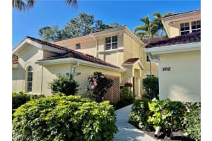 2011 Tarpon Bay Dr N, Naples, FL 34119, Sold 06/16/22