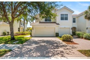 1216 Oxford Ln #16, Naples, FL 34105, Sold 05/11/22