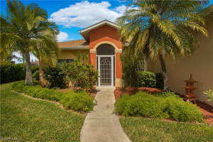 971 Murcott Dr, Naples, FL 34120, Sold 05/10/22