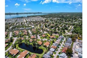 5561 Foxlake Dr, North Fort Myers, FL 33917, Sold 05/09/22