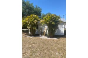 564 Clark St, North Fort Myers, FL 33903, Sold 05/20/22