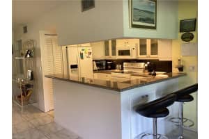 5910 Trailwinds Dr APT 415, Fort Myers, FL 33907, Sold 04/28/22