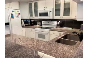 5910 Trailwinds Dr APT 415, Fort Myers, FL 33907, Sold 04/28/22