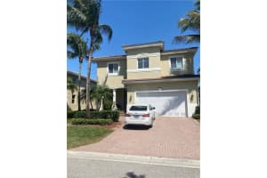 MLS# 222024053, Fort Myers, Florida 33908