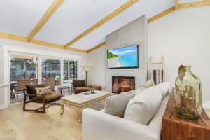 3590 Knollwood Rd, Fort Myers, FL 33919, Sold 06/09/22