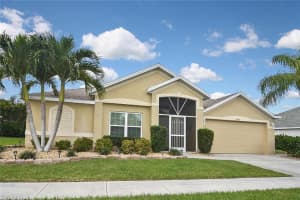 4644 Varsity Cir, Lehigh Acres, FL 33971, Sold 05/16/22