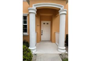 13811 Eagle Ridge Lakes Dr APT 103, Fort Myers, FL 33912, Sold 06/15/22