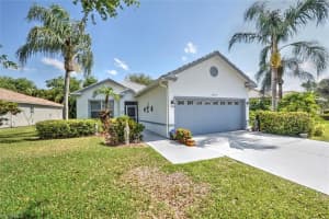 8242 Laurel Lakes Blvd, Naples, FL 34119, Sold 08/31/22