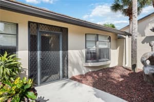 143 Cypress View Dr, Naples, FL 34113, Sold 08/25/22