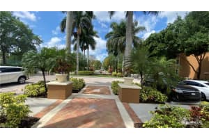 1190 Reserve Way Unit 108, Naples, FL 34105, Sold 05/08/22