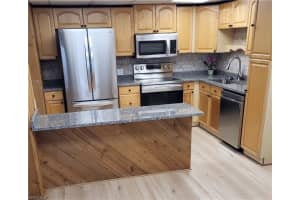 218 Nicklaus Blvd, North Fort Myers, FL 33903, Sold 07/11/22