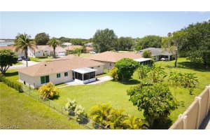 1119 Grove Dr, Naples, FL 34120, Sold 06/28/22