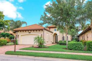 7327 Lantana Cir, Naples, FL 34119, Sold 05/25/22