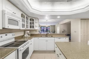 2445 W Gulf Dr UNIT D44, Sanibel, FL 33957, Sold 08/31/22