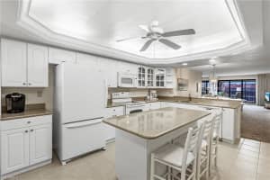 2445 W Gulf Dr UNIT D44, Sanibel, FL 33957, Sold 08/31/22