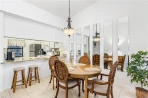 9270 Lake Park Dr APT 204, Fort Myers, FL 33919, Sold 04/26/22