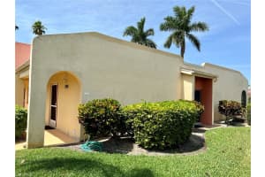 1904 SE 43rd St APT 101, Cape Coral, FL 33904, Sold 05/27/22