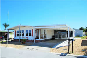 467 Nicklaus Blvd, North Fort Myers, FL 33903, Sold 05/17/22