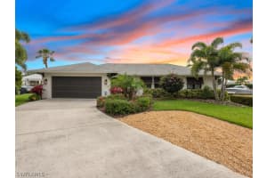 1560 Bluefin Ct, Naples, FL 34102, Sold 02/22/23