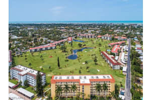 37 High Point Cir S, Naples, FL 34103, Sold 05/12/22