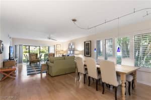 1649 Spoonbill Ln, Naples, FL 34105, Sold 05/20/22