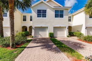 1024 Hampton Cir, Naples, FL 34105, Sold 05/13/22