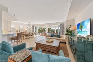 720 Waterford Dr, Naples, FL 34113, Sold 05/23/22
