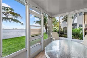 1900 Clifford St APT 103, Fort Myers, FL 33901, Sold 05/27/22