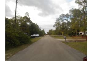 1515 Palmetto Avenue, Lehigh Acres, FL 33972 - MLS#222028819