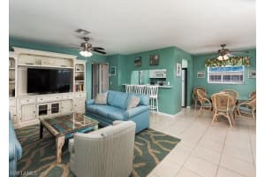 827 E Gulf Dr UNIT B8, Sanibel, FL 33957, Sold 08/22/22
